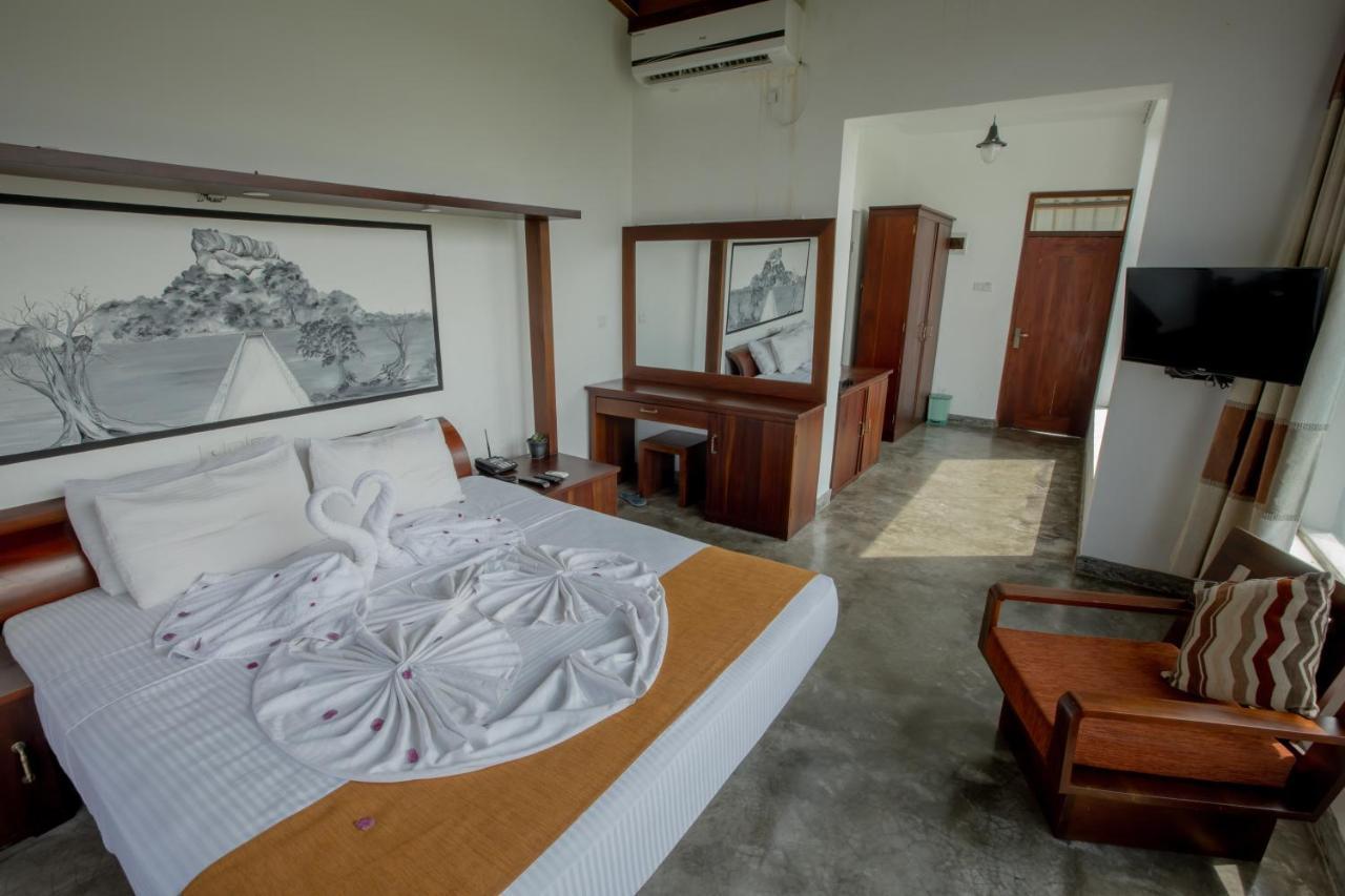 Sigiriya Wewa Addara Hotel - Hotel By The Lake Εξωτερικό φωτογραφία